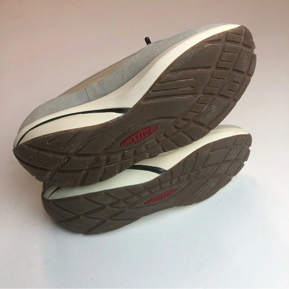 MBT Taupe Gray Suede Slip On Performance Loafers Size 4-4.5 - Picture 6 of 7